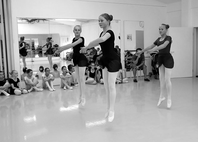16 Ballettschule Fuerstenfeldbruck Grade 3